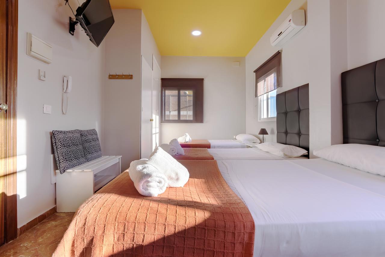 Hostal Ciudad Jardin Μάλαγα Εξωτερικό φωτογραφία