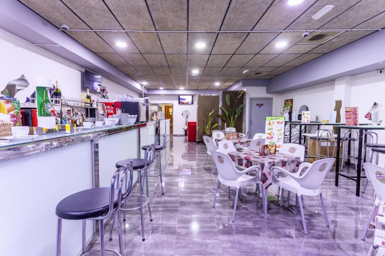 Hostal Ciudad Jardin Μάλαγα Εξωτερικό φωτογραφία