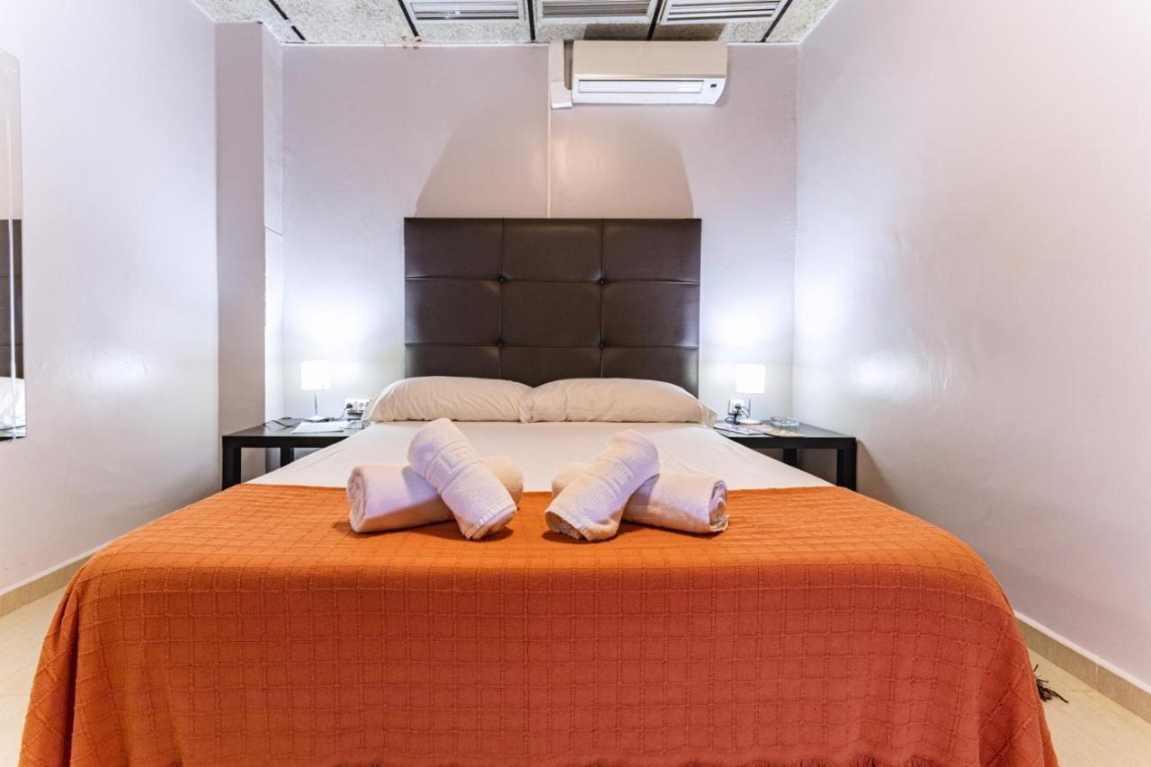 Hostal Ciudad Jardin Μάλαγα Εξωτερικό φωτογραφία