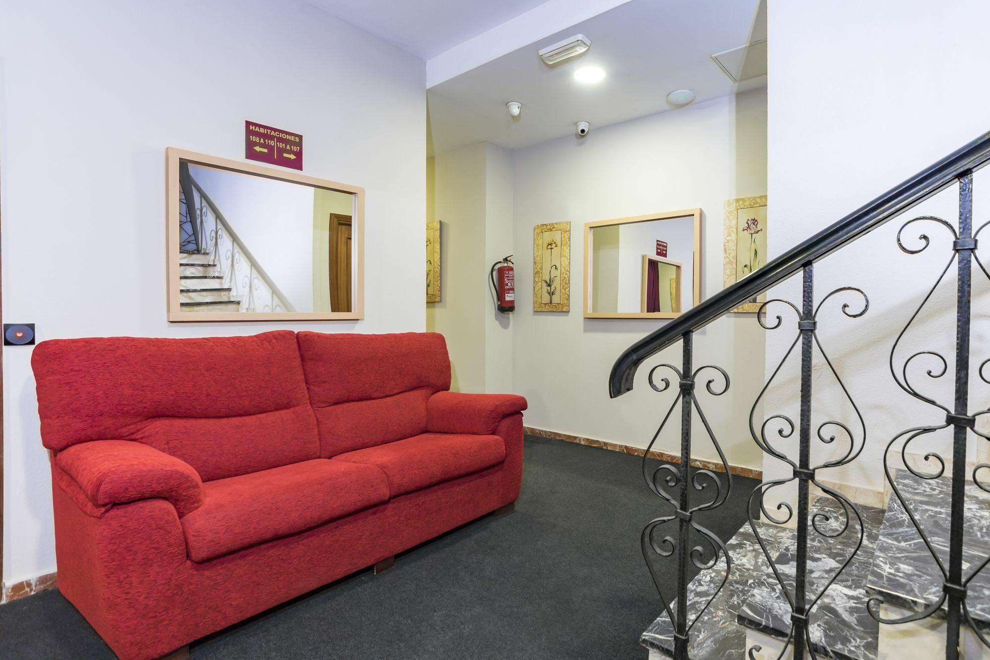 Hostal Ciudad Jardin Μάλαγα Εξωτερικό φωτογραφία